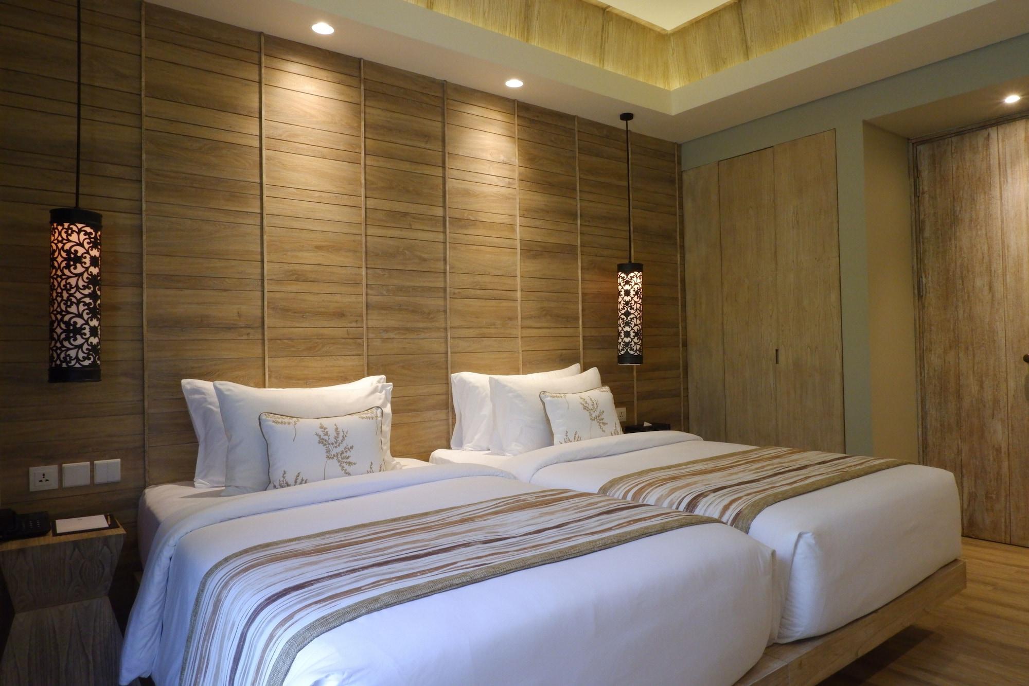 Cross Bali Breakers Hotel Jimbaran Exterior foto