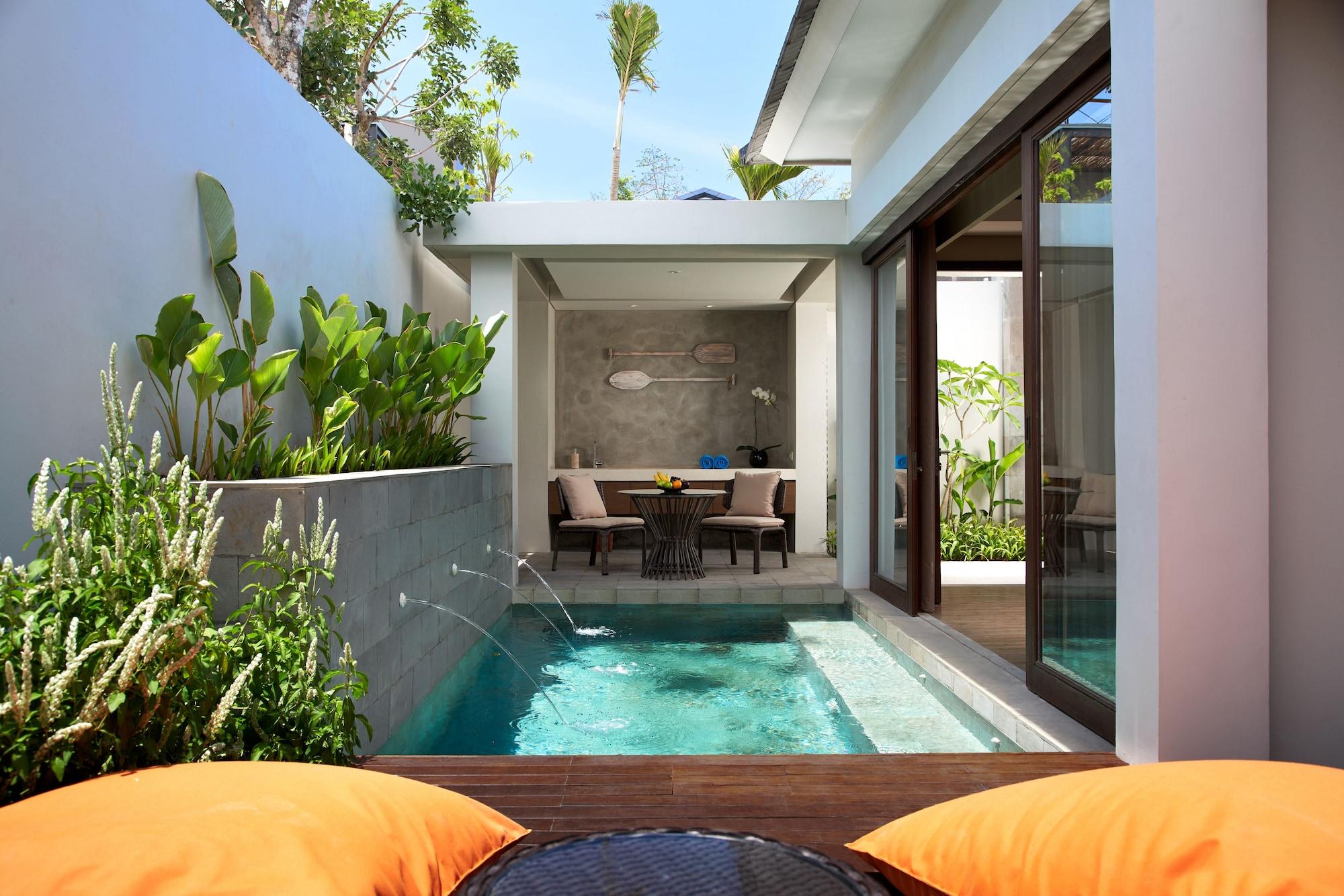 Cross Bali Breakers Hotel Jimbaran Exterior foto
